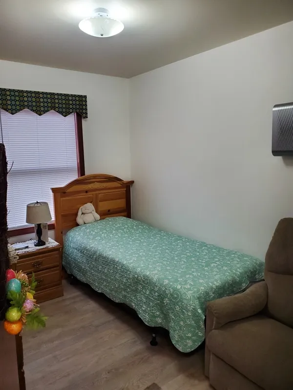 Small room alternate view